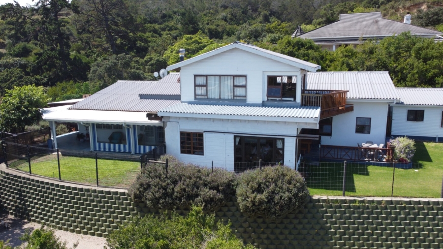 3 Bedroom Property for Sale in Groot Brakrivier Central Western Cape